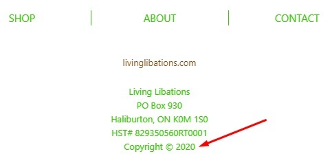 Footer dell'email di Living Libations con Avviso sul copyright evidenziato